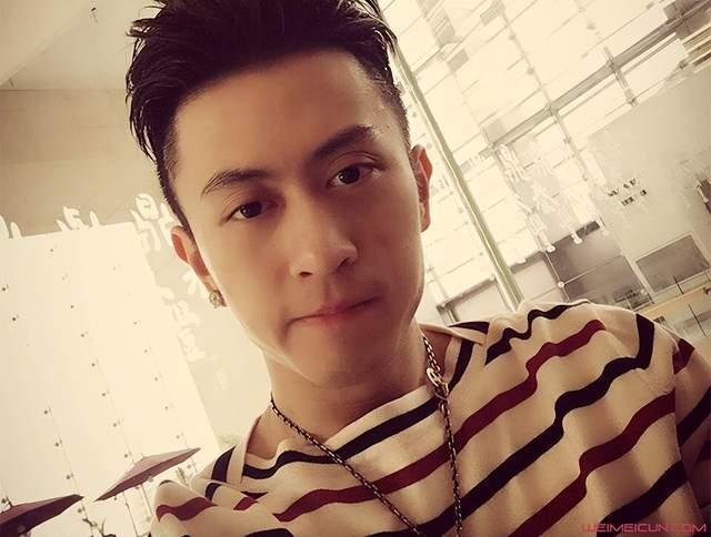 阿娇爆料张艺兴恋情视频,甜蜜瞬间引网友热议  第3张